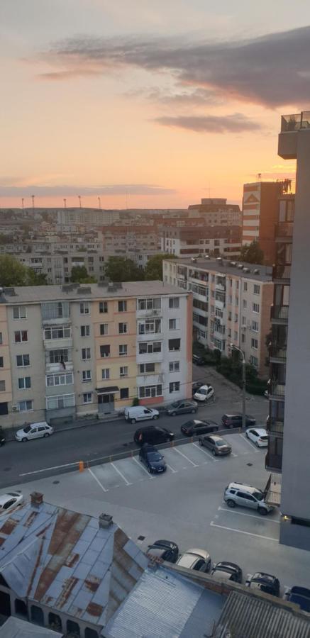 Modern Lägenhet Piteşti Exteriör bild